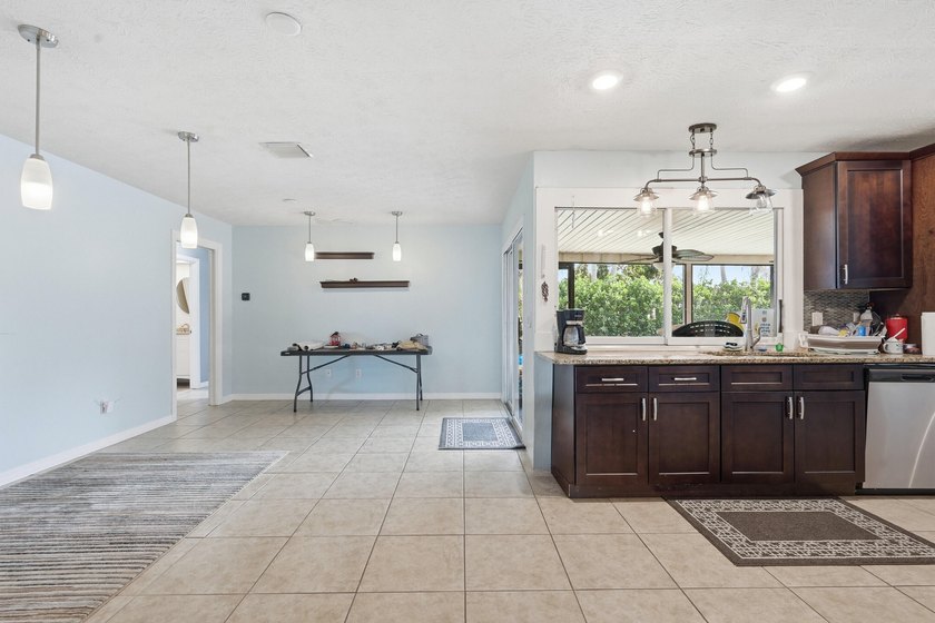 Welcome to this beautifully maintained 4-bedroom, 2-bath, 2-car - photo 31