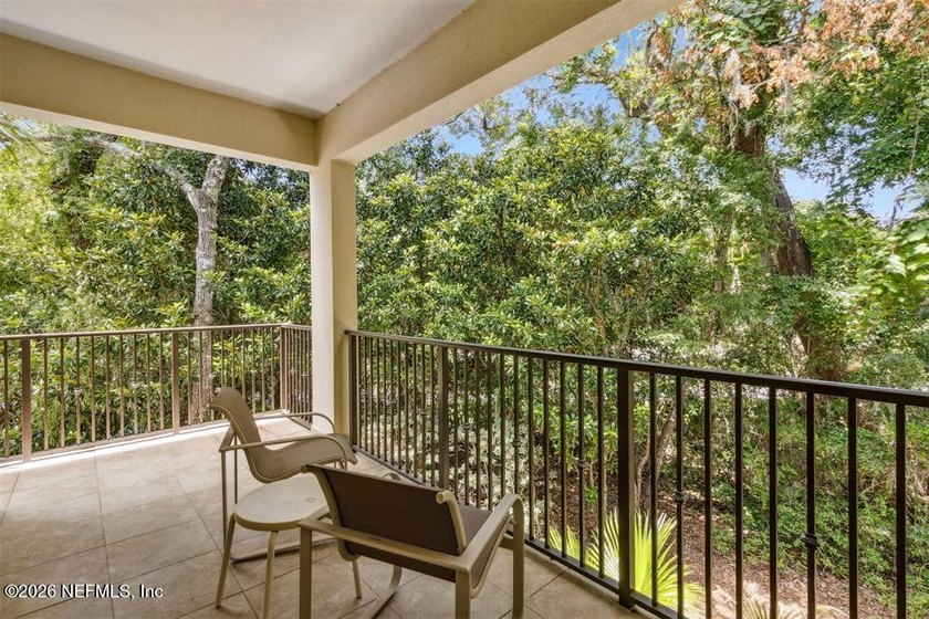Updated Lock Off Investment Opportunity Experience resort living - photo 4