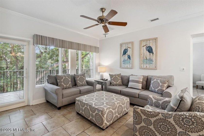 Updated Lock Off Investment Opportunity Experience resort living - photo 5
