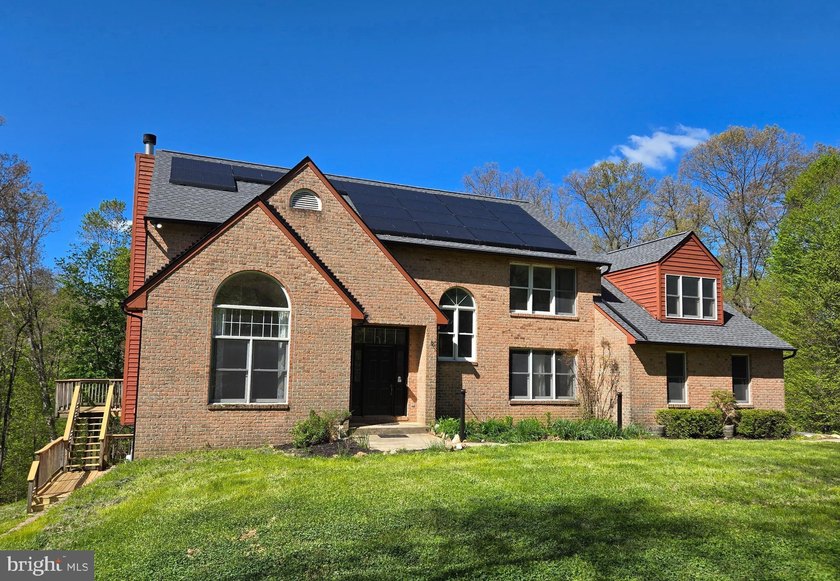 Nestled in the highly desirable Woodleaf subdivision, this - photo 5