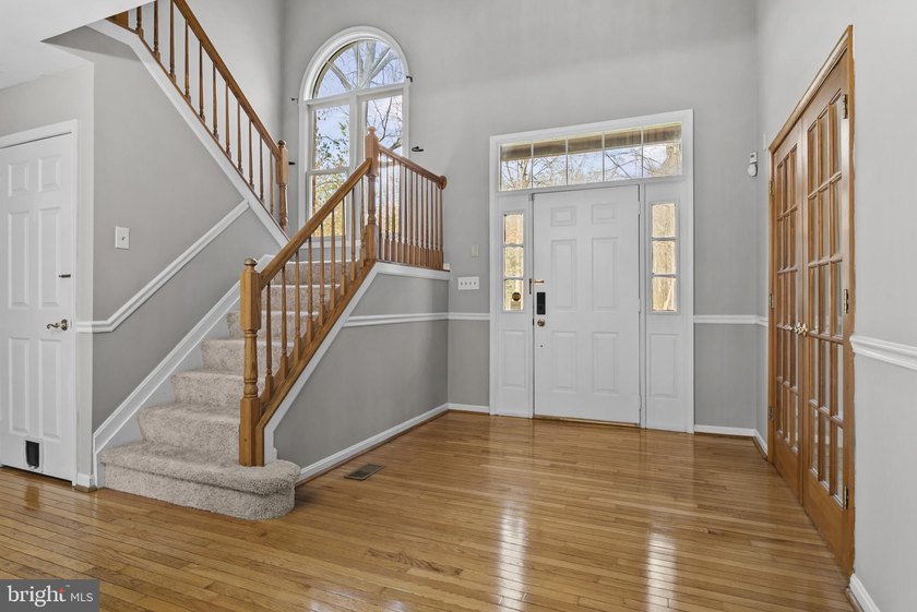 Nestled in the highly desirable Woodleaf subdivision, this - photo 7
