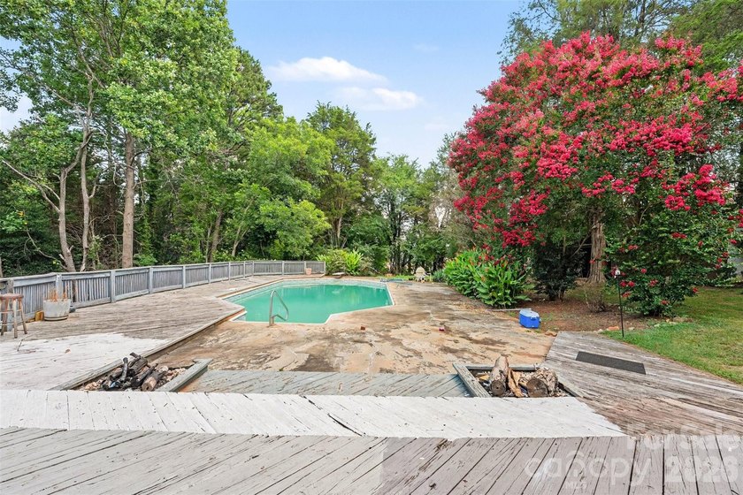 Welcome to this beautifully updated 3-bed, 2-bath home in the - photo 22