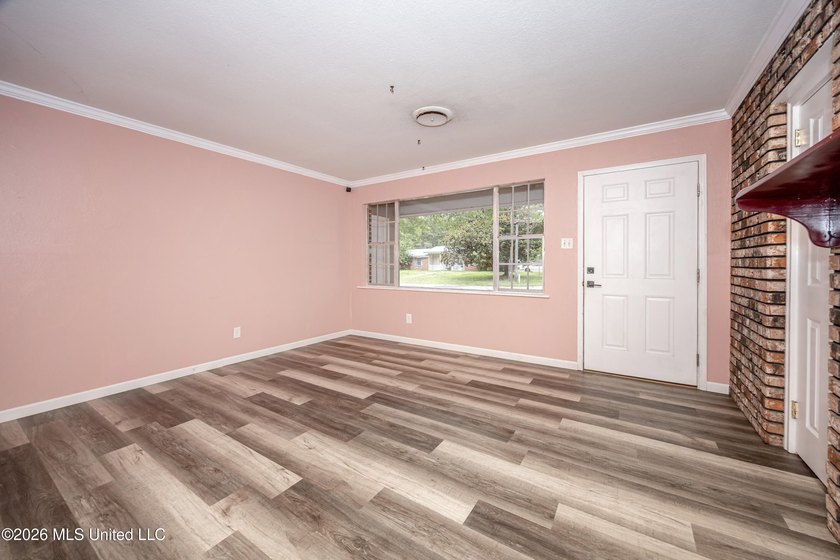 Looking for space to spread out and make your own? This - photo 6