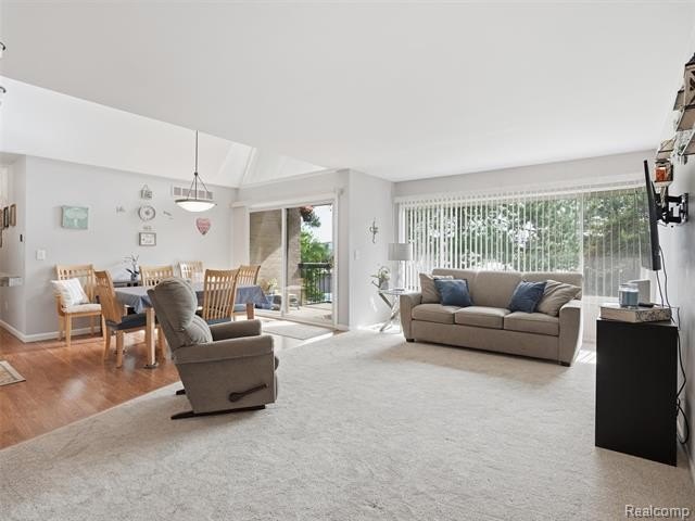 Premium, worry-free living in Bloomfield Hills! This 2nd-floor - photo 3