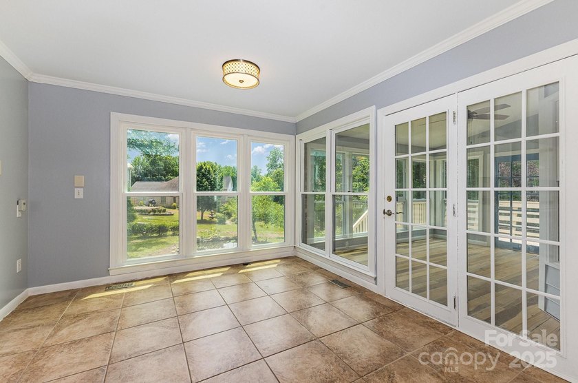 Stunning and spacious 4-bedroom, 2.5-bath home located in the - photo 8