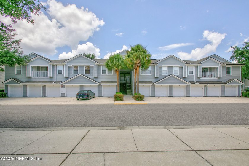 Welcome home to this beautifully maintained end-unit condo in - photo 3