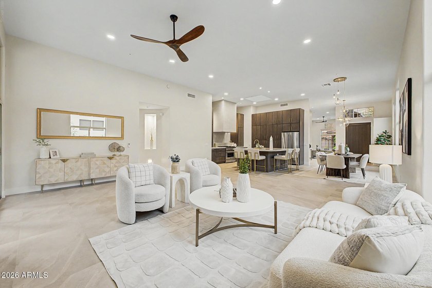Welcome to this completely reimagined Scottsdale residence - photo 11