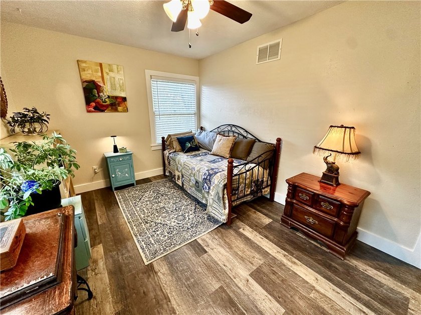 Welcome home! Modern living meet serenity in this charming home - photo 20