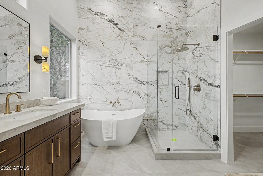 Welcome to this completely reimagined Scottsdale residence - photo 26