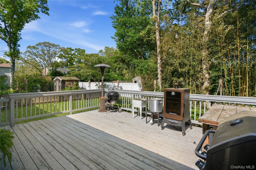 This is the one! Turnkey wide-line ranch on a generous .3 acre - photo 26