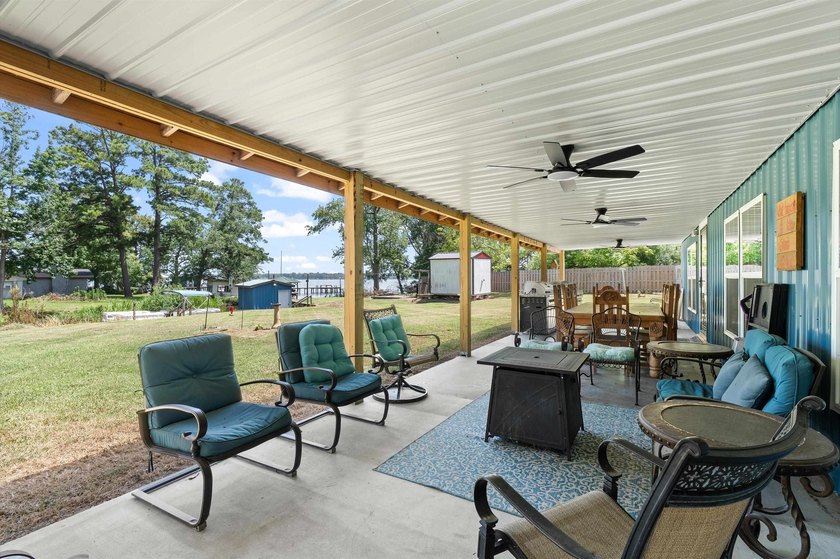 FULLY REMODELED LAKE MURVAUL RETREAT - 7 BEDROOMS - BOATHOUSE - - photo 41