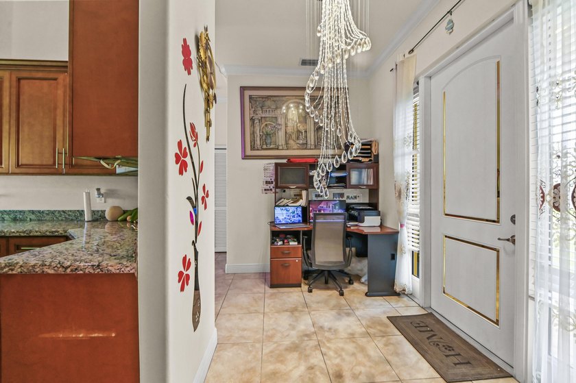 Welcome to this beautiful Port St. Lucie 4 bedrooms and 2 - photo 10