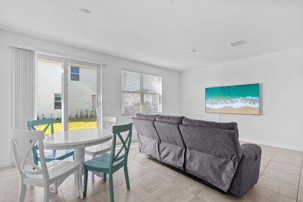 Step inside the versatile Pompano layout, where an open concept - photo 12