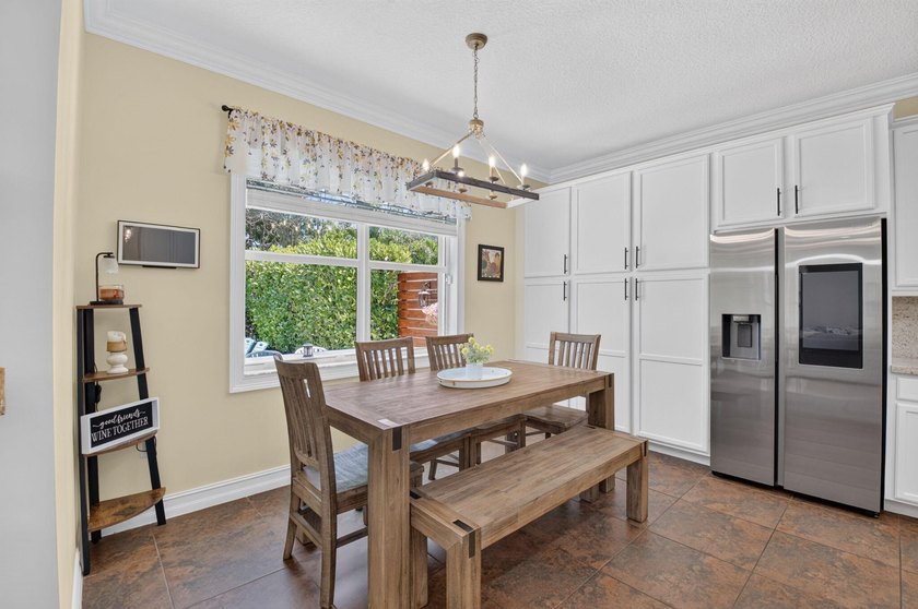 Move-in ready stunning Antigua model- 5 BEDS /4 full BATHS! A - photo 12