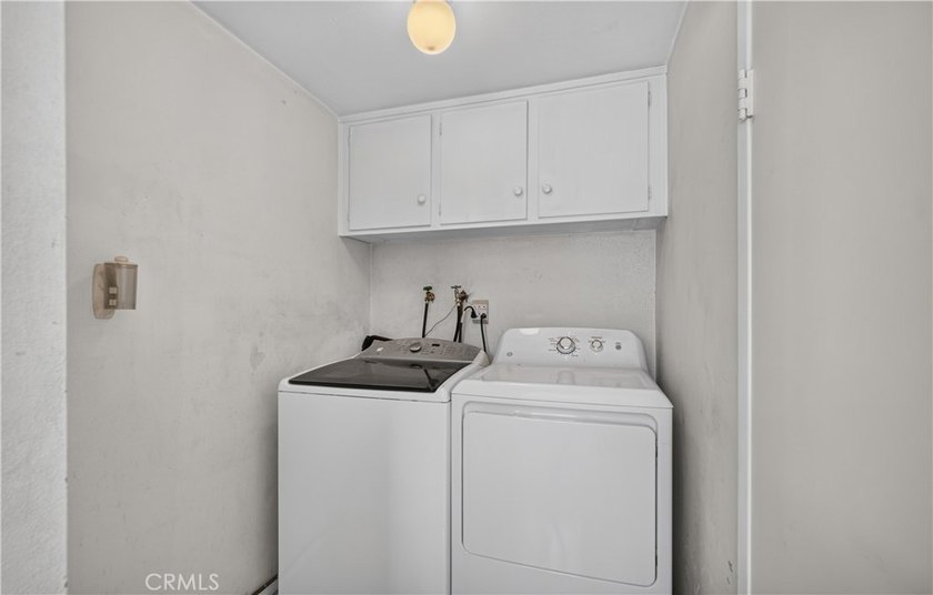 Welcome to 8170 Glengarry Green, a delightful single-family - photo 21