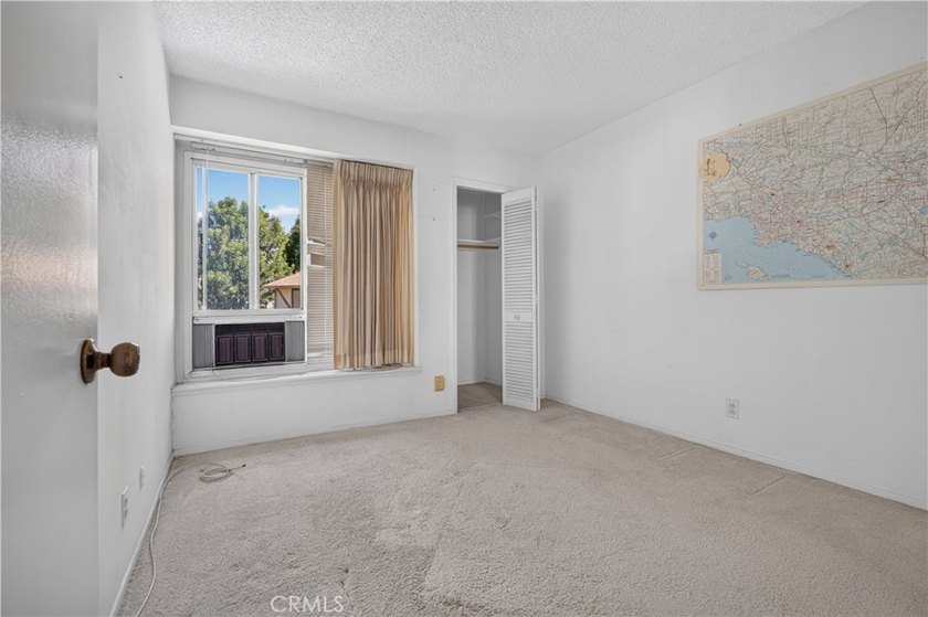Welcome to 8170 Glengarry Green, a delightful single-family - photo 26