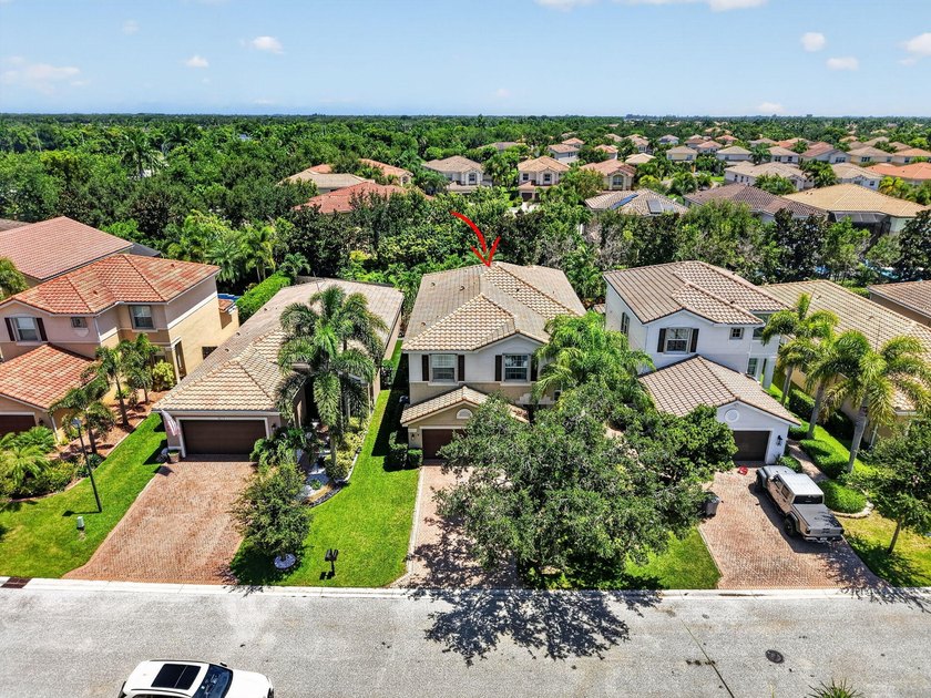 Move-in ready stunning Antigua model- 5 BEDS /4 full BATHS! A - photo 38