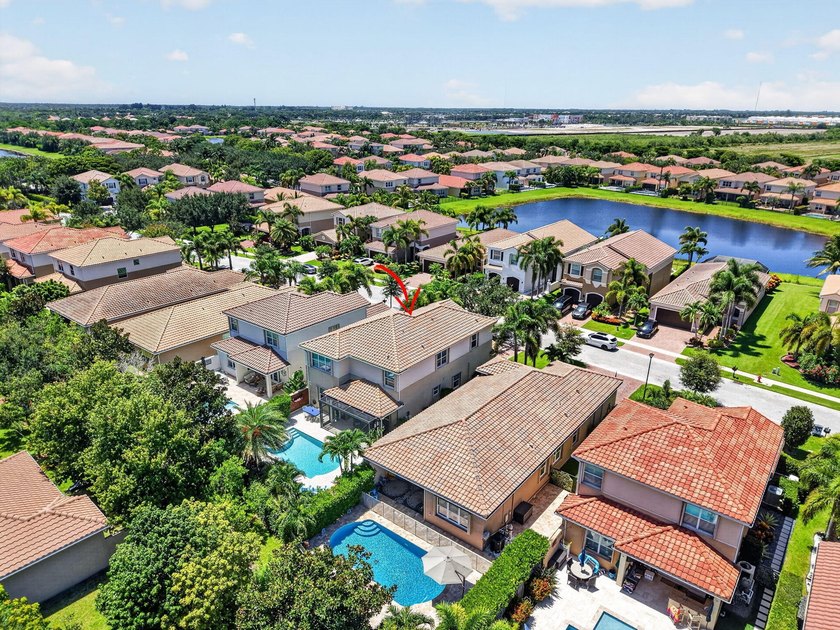 Move-in ready stunning Antigua model- 5 BEDS /4 full BATHS! A - photo 39