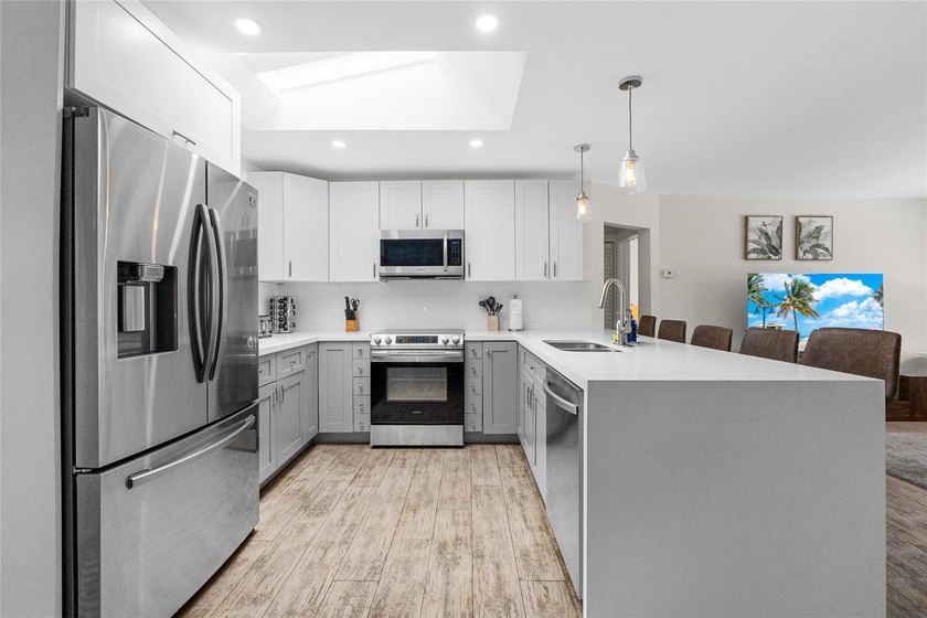 With no HOA, a turnkey living experience, and thoughtfully - photo 9