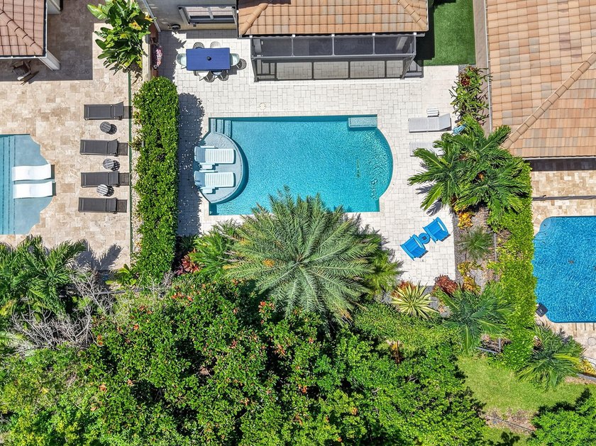 Move-in ready stunning Antigua model- 5 BEDS /4 full BATHS! A - photo 41
