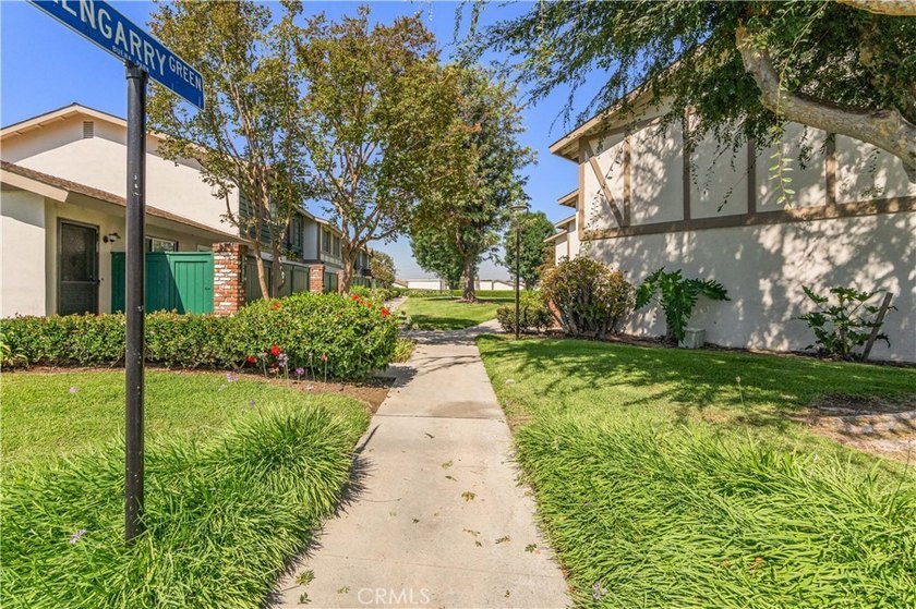Welcome to 8170 Glengarry Green, a delightful single-family - photo 42