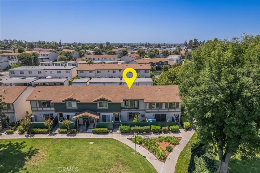 Welcome to 8170 Glengarry Green, a delightful single-family - photo 45