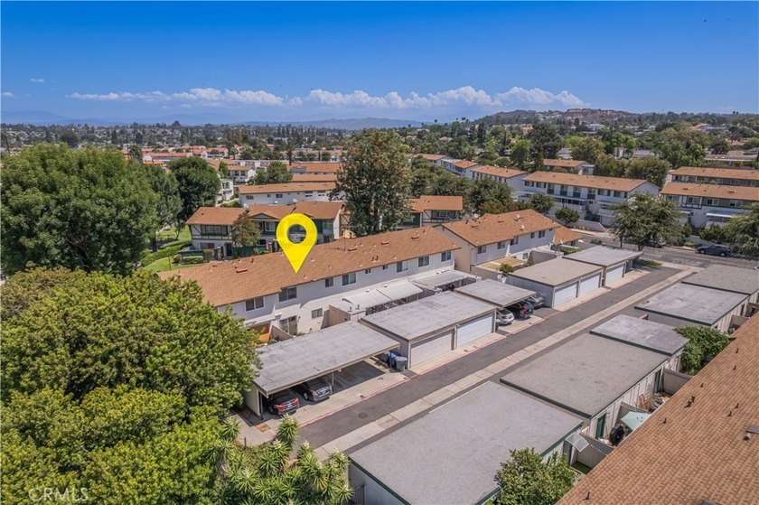 Welcome to 8170 Glengarry Green, a delightful single-family - photo 47