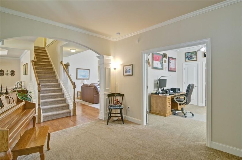 Experience luxury lake living at its finest in this exceptional - photo 10