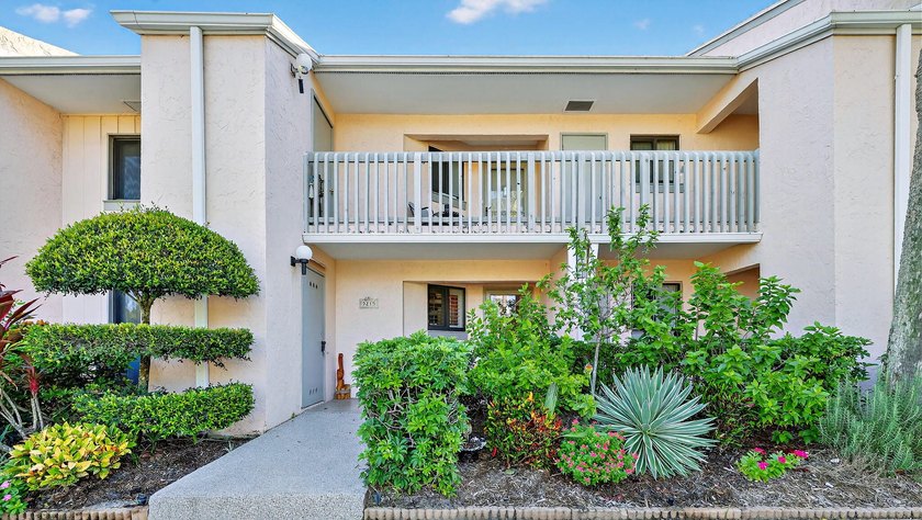 Hutchinson Island! Ocean Village! Beautiful 2 bedroom 2 bath - photo 7