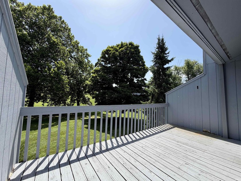 Located on the 18th fairway of Eagle Pointe Golf Resort, this - photo 12
