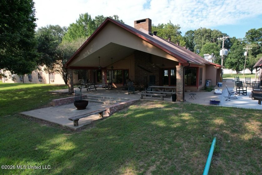 Welcome to Becks Bay Hunting Club, an exceptional opportunity to - photo 13
