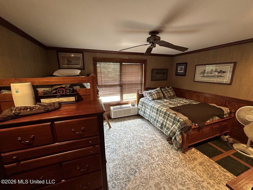 Welcome to Becks Bay Hunting Club, an exceptional opportunity to - photo 24