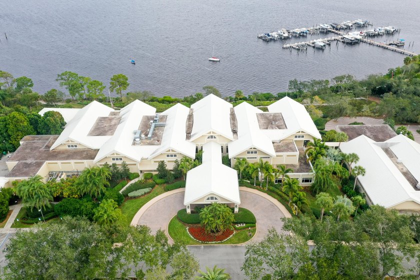 Spectacular 3 bedroom, 2 bath second floor condo WITH DETACHED - photo 46