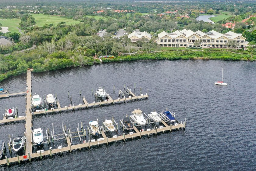 Spectacular 3 bedroom, 2 bath second floor condo WITH DETACHED - photo 49