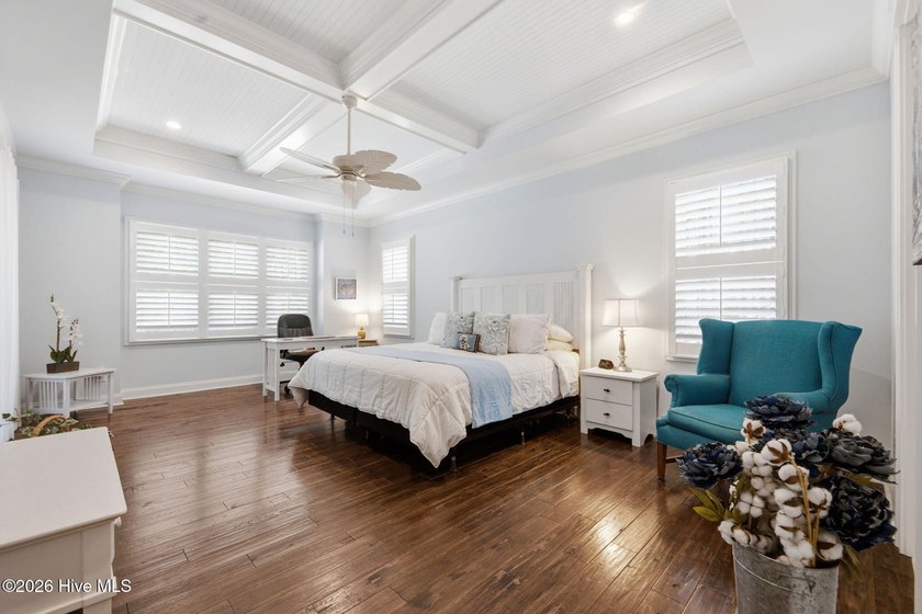 Built in 2019, this stunning Pinewild home blends modern design - photo 25