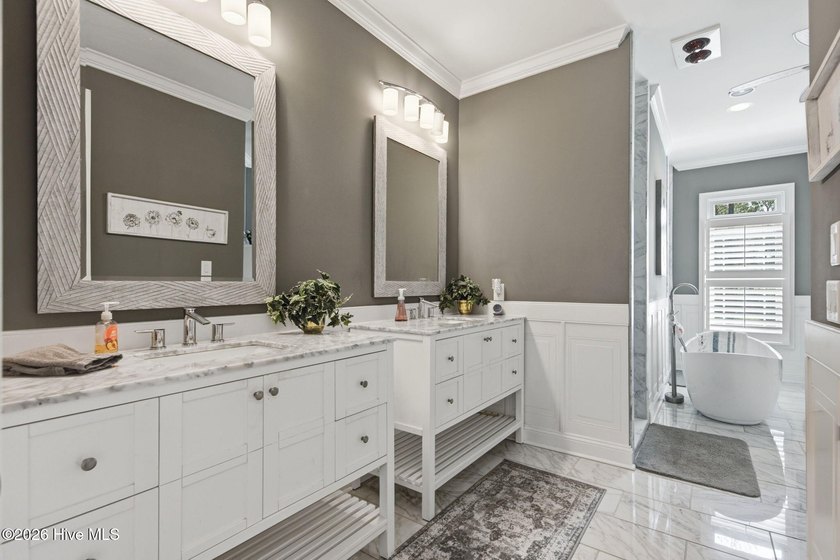 Built in 2019, this stunning Pinewild home blends modern design - photo 27