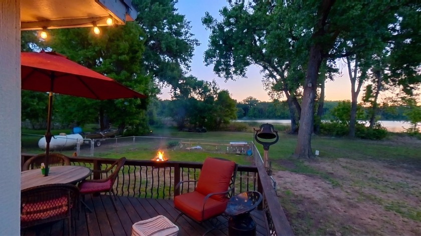 Welcome to this well-loved and beautifully maintained cabin SOLD - photo 17