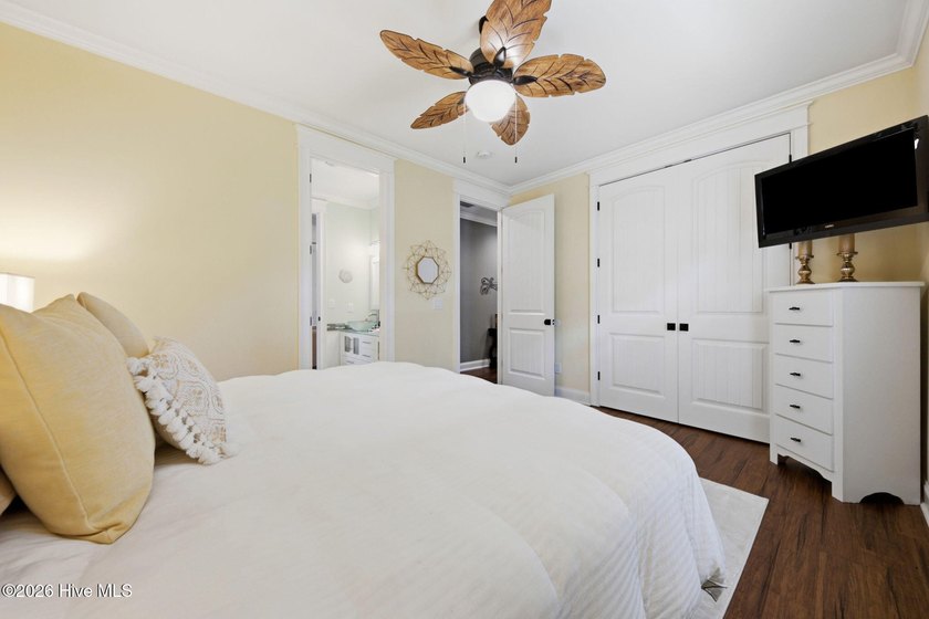 Built in 2019, this stunning Pinewild home blends modern design - photo 37