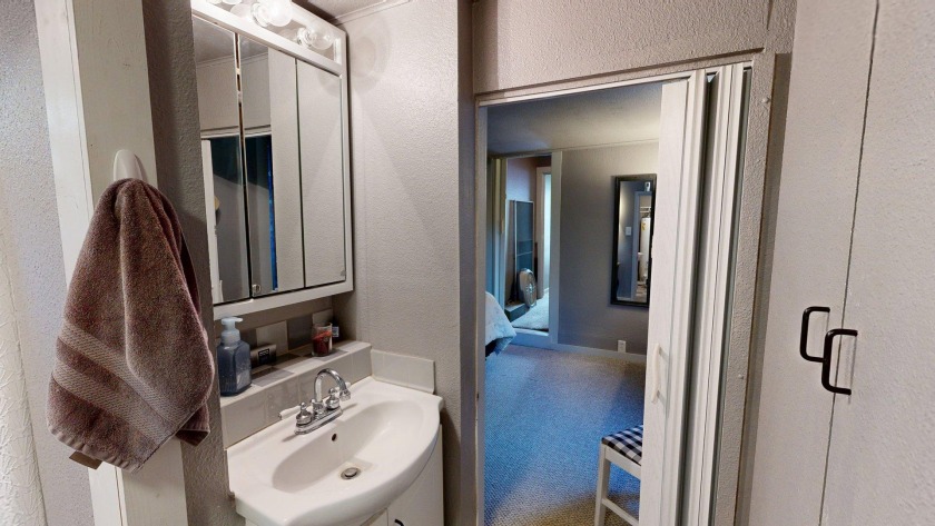 Welcome to this well-loved and beautifully maintained cabin SOLD - photo 14