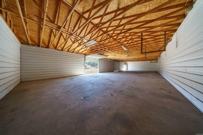 WORK, STORE &amp; GROW - PRIME COMMERCIAL OPPORTUNITY IN HEBER - photo 27