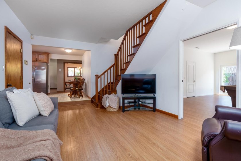 Welcome to 1542 Jacob Ave, a beautifully maintained 5-bedroom - photo 7