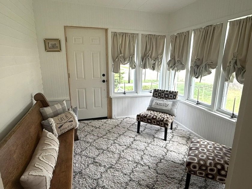 Charm and Comfort!!! This beautifully updated and well cared for - photo 21