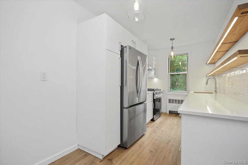 Welcome to your new home. This beautiful and totally renovated 2 - photo 9