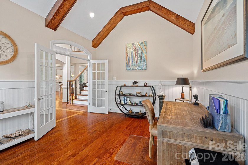 Discover the space, flexibility, and golf-course community - photo 13