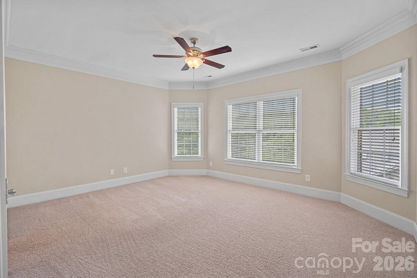 Discover the space, flexibility, and golf-course community - photo 25