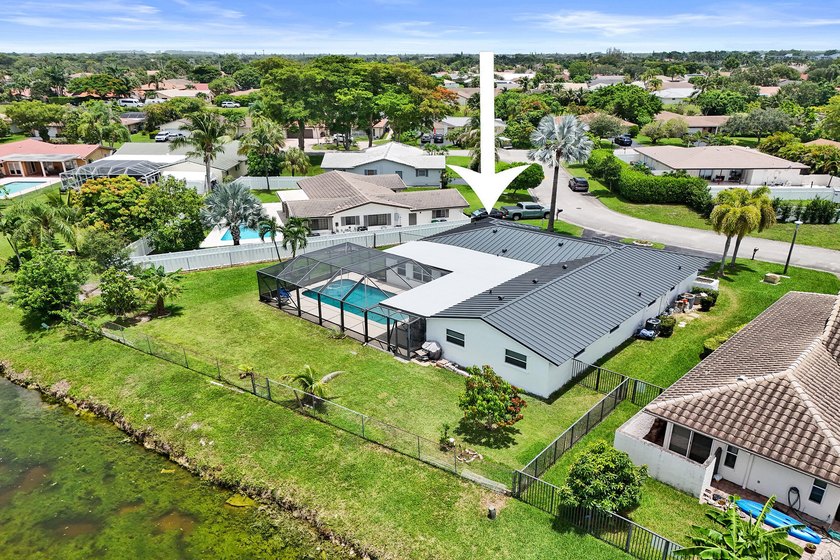 Don't miss this spacious turn key updated 5-bedroom, 3-bath - photo 7