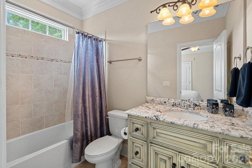 Discover the space, flexibility, and golf-course community - photo 28