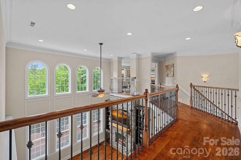 Discover the space, flexibility, and golf-course community - photo 33