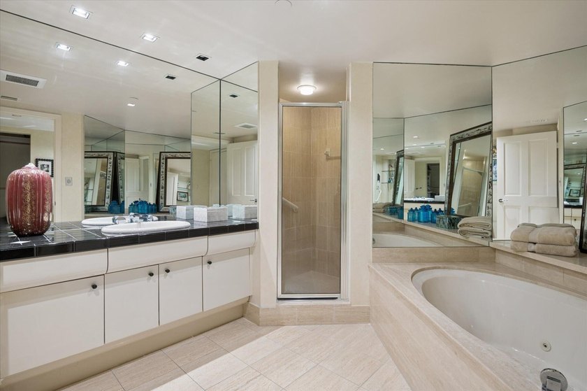 AMAZING OPPORTUNITY to own the largest 2 bedroom, 2 bath condo - photo 11