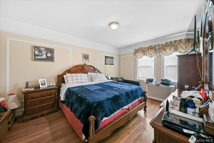 Brick detached single family house located in vibrant - photo 14